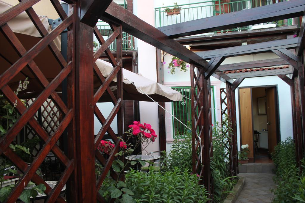 Vila Flavia B&B Constanta Exterior photo