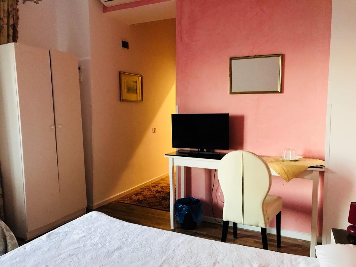 Vila Flavia B&B Constanta Exterior photo
